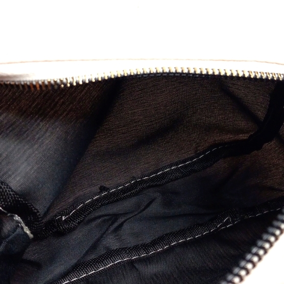 BOHO Nylon Chevron Quilted Crossbody - Picture 5 of 7